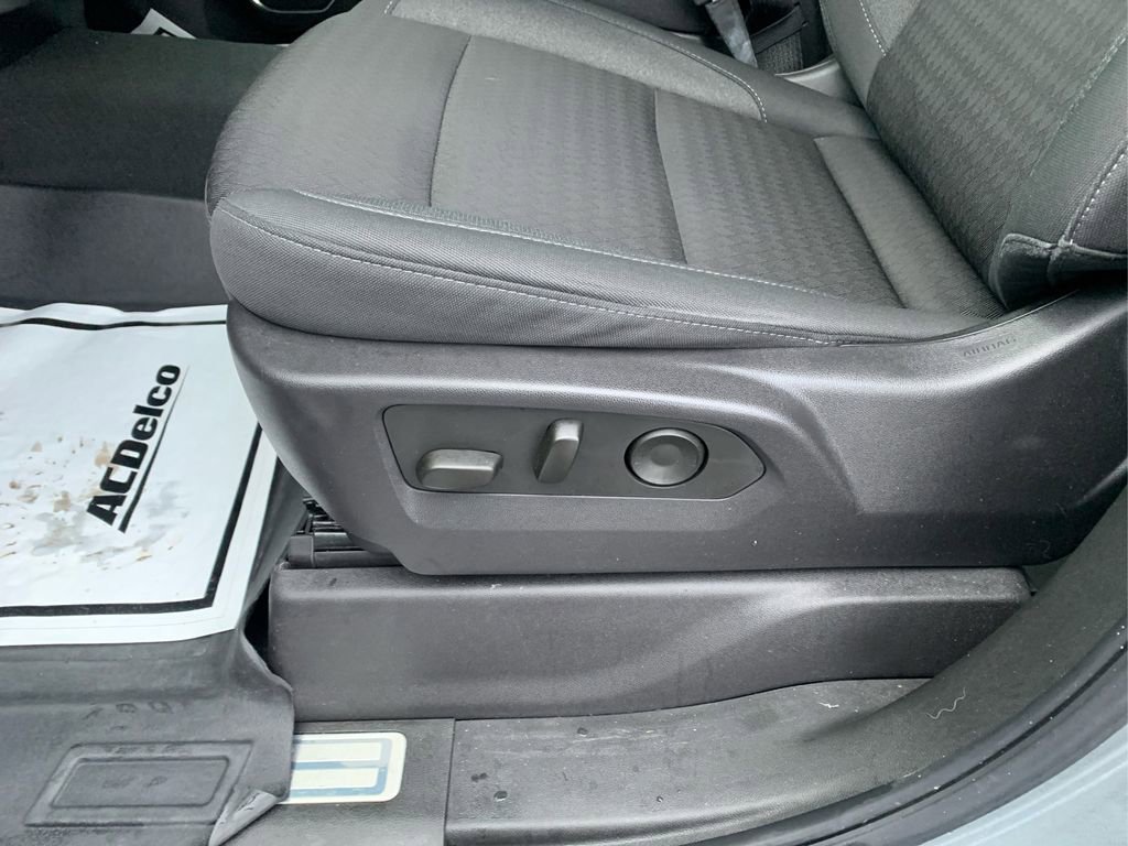 2025 Chevrolet Silverado 1500 LT - Photo 17