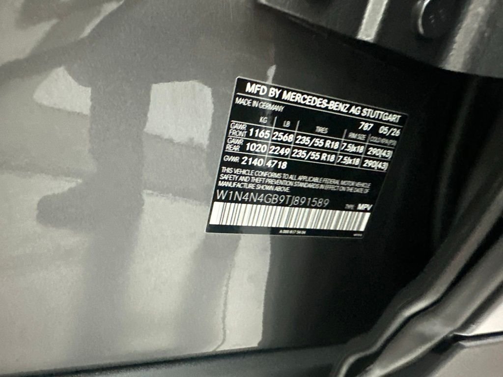 New 2026 Mountain Grey Metallic Mercedes-Benz GLA 250 image 30