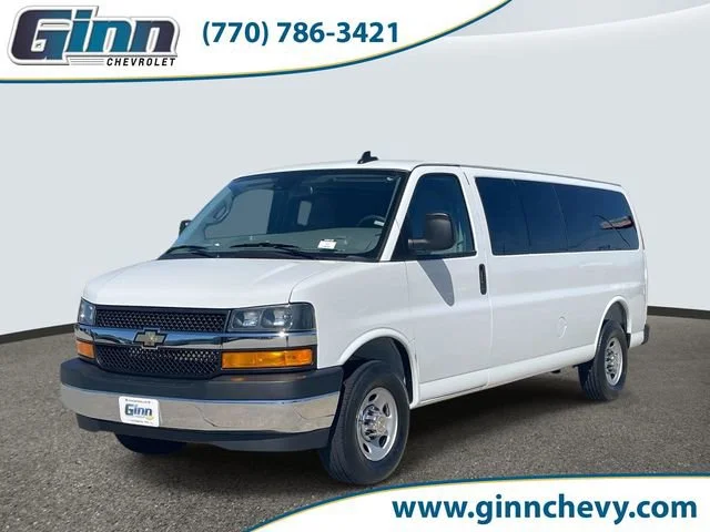 2025 Chevrolet Express 3500 LT Extended's photo