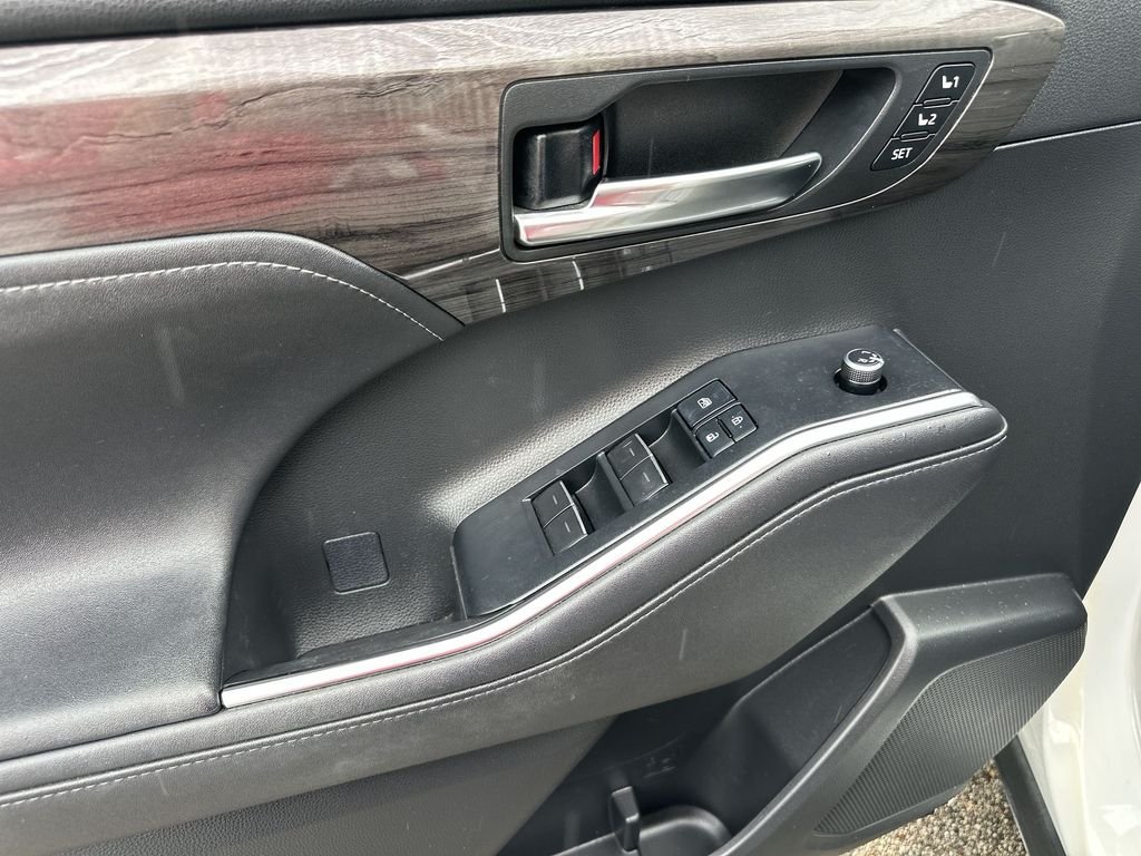 Used 2020 White Toyota Limited image 24