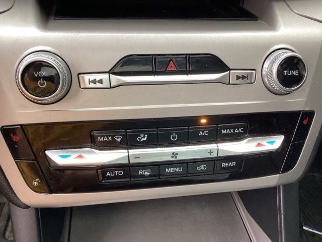 Certified Used 2023 Silver Ford XLT image 31