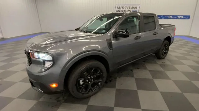 New 2026 Carbonized Gray Metallic Ford XLT image 4