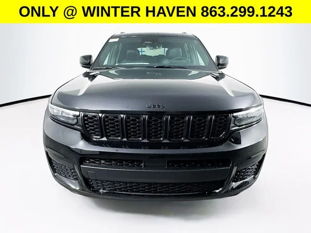 Used 2025 Black Jeep Altitude X image 2