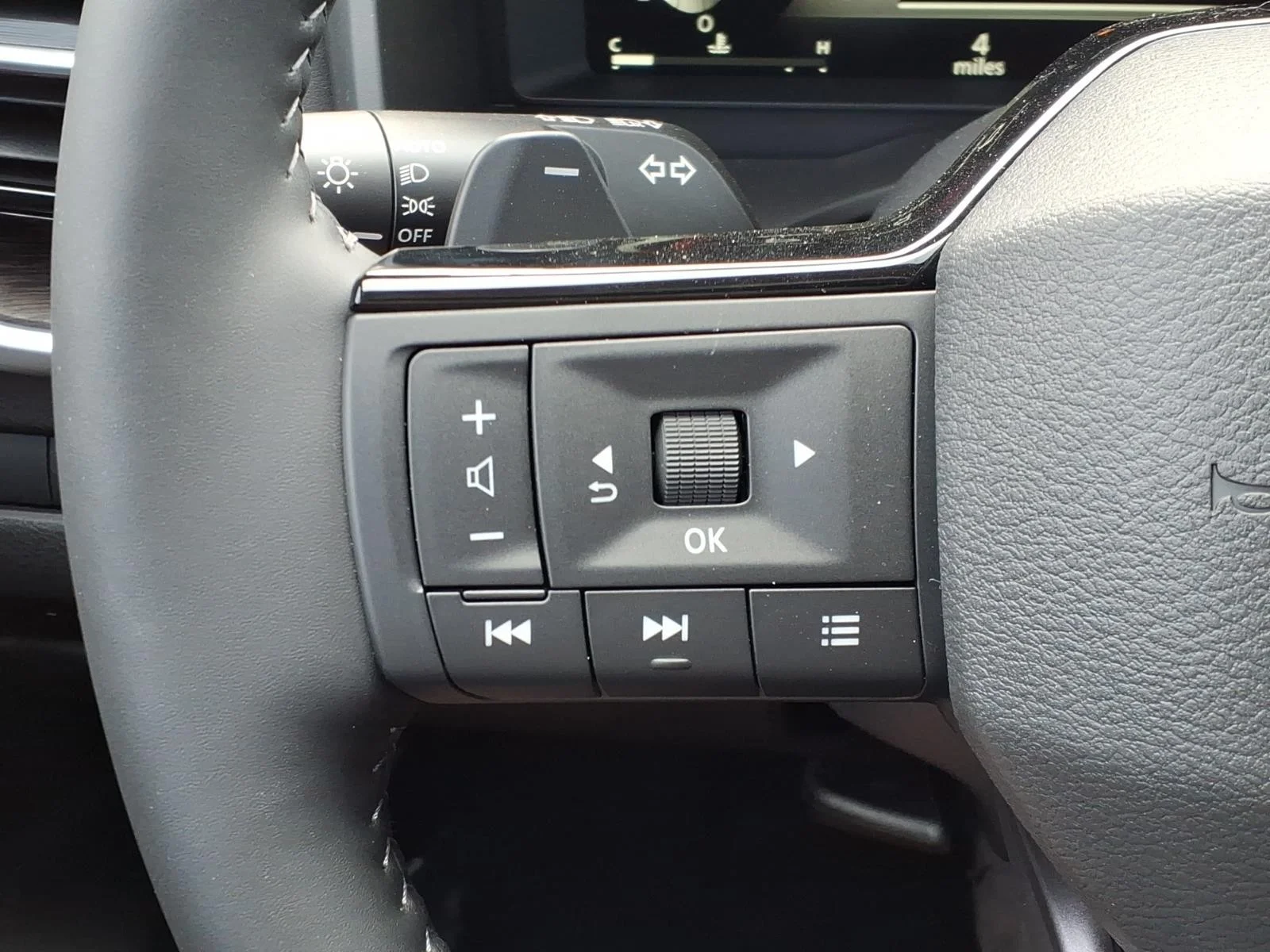 2026 Nissan Rogue Platinum Silver at Robbins Nissan