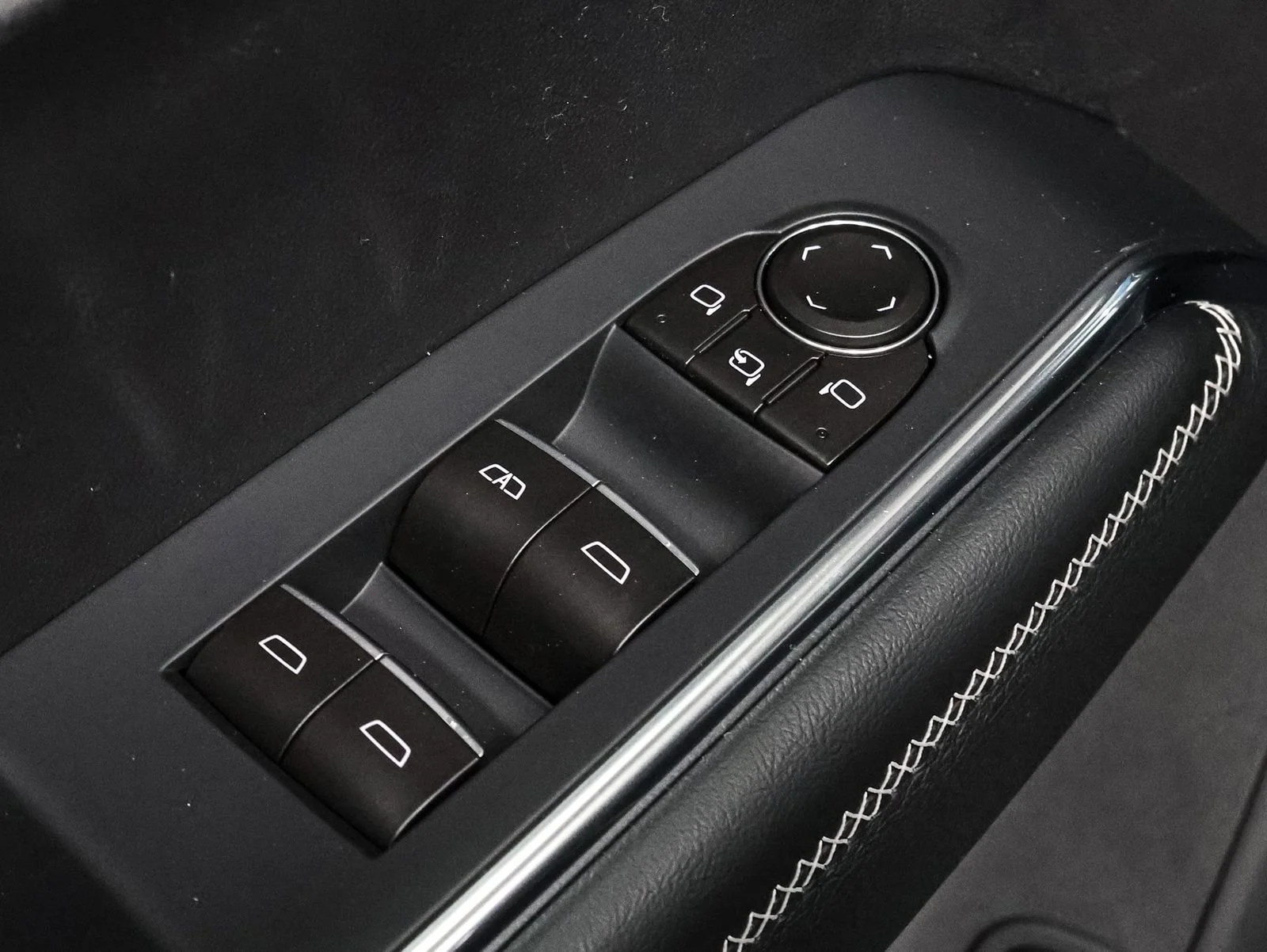 New 2026 Ebony Twilight Metallic GMC Denali image 21