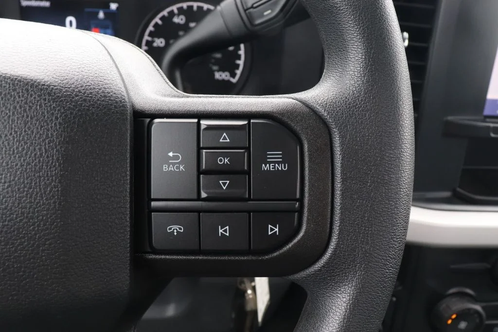 Used 2023 Oxford White Ford XL image 24