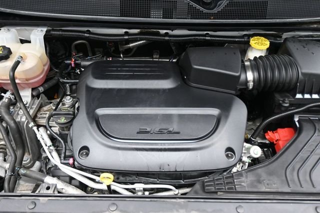 Used 2022 White Chrysler Touring L image 20