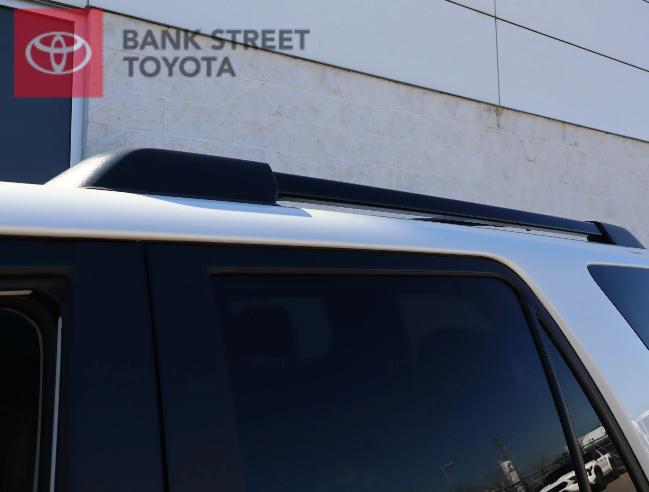 Used 2021 0070 Blizzard Pearl Toyota BASE image 30