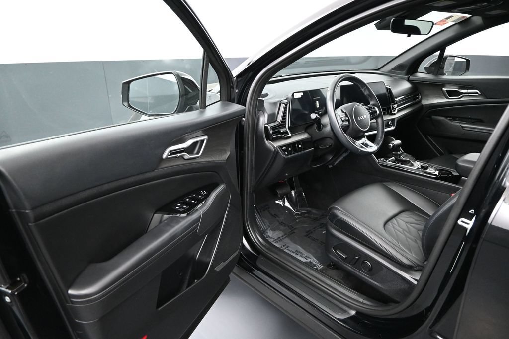 Used 2024 Ebony Black Kia X-Line image 5