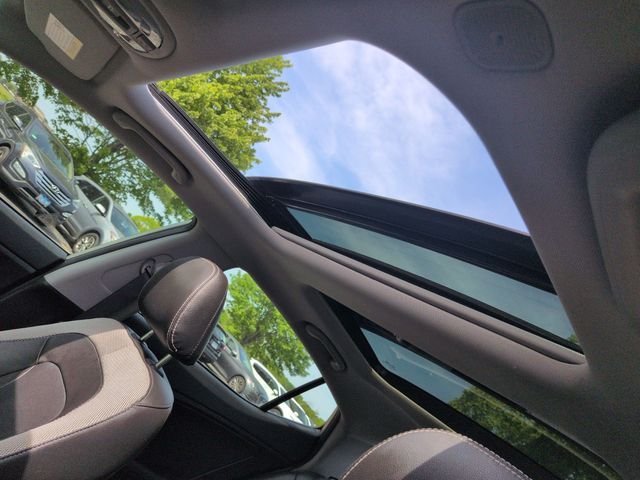 Used 2011 Silver Kia SX image 12
