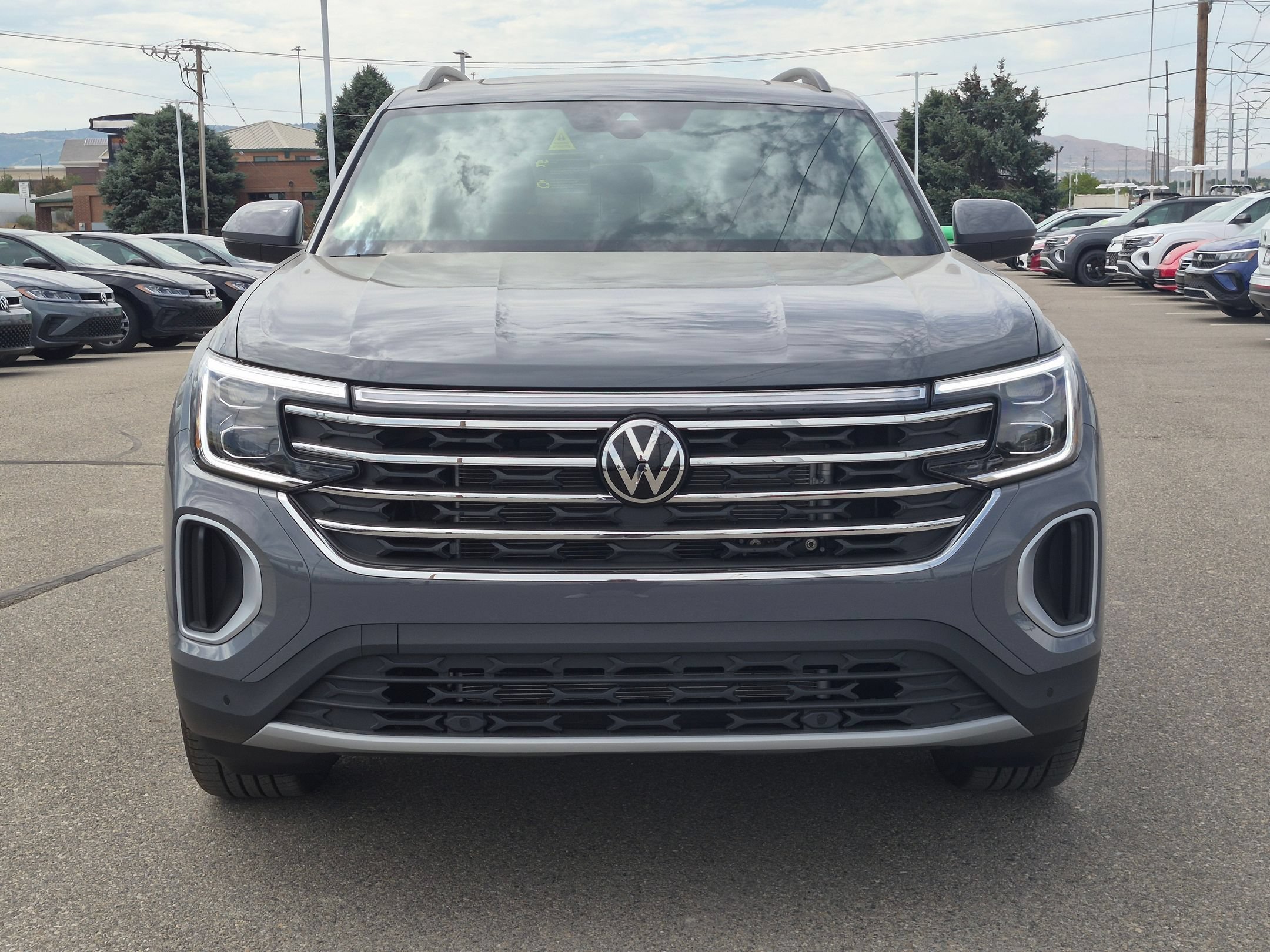 New 2026 Pure Gray Volkswagen 2.0T SE w/Technology image 9