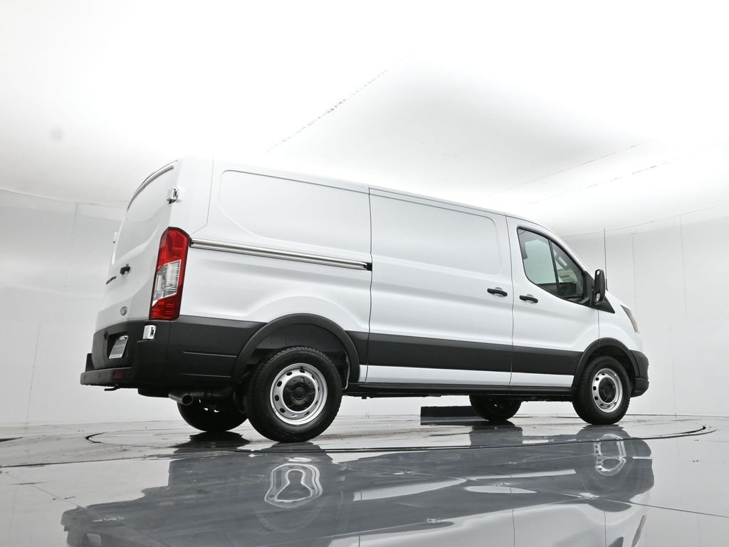 New 2026 Oxford White Ford Base image 41