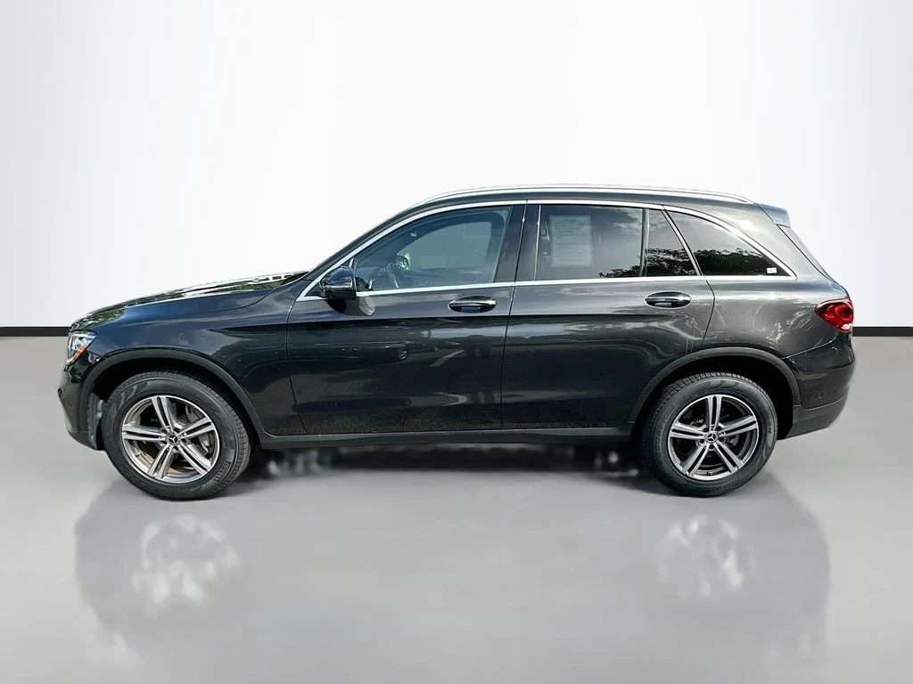 Certified Used 2022  Mercedes-Benz GLC 300 image 8