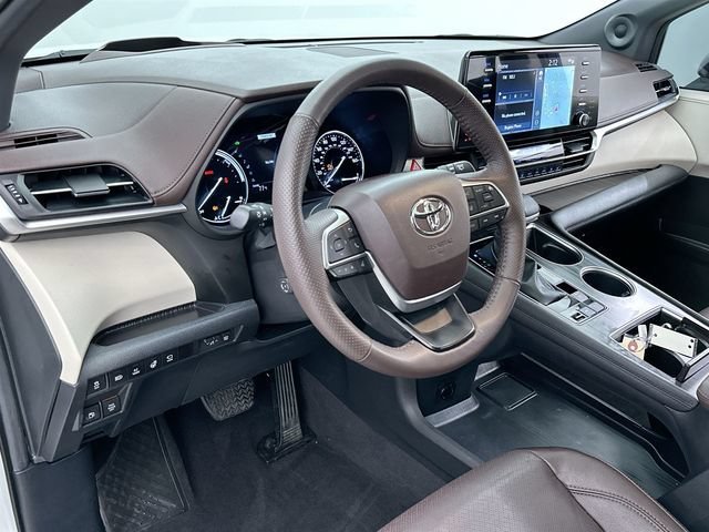 2024 Toyota Sienna Platinum - Photo 7