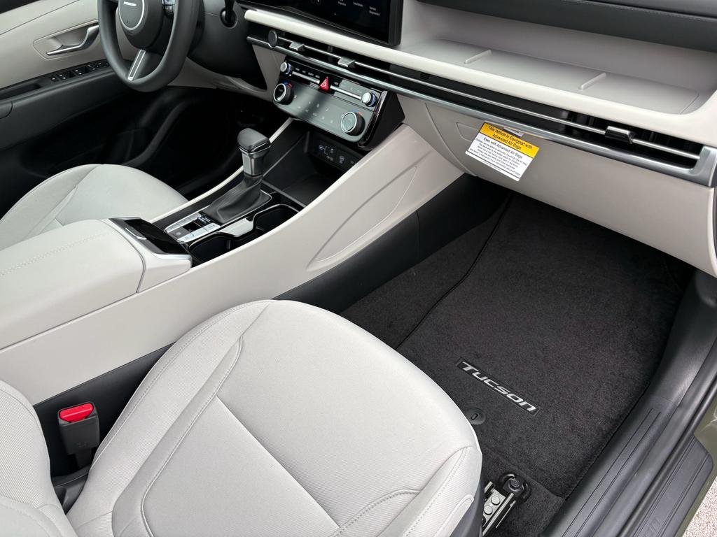 New 2026 Rockwood Green Hyundai SEL FWD image 27