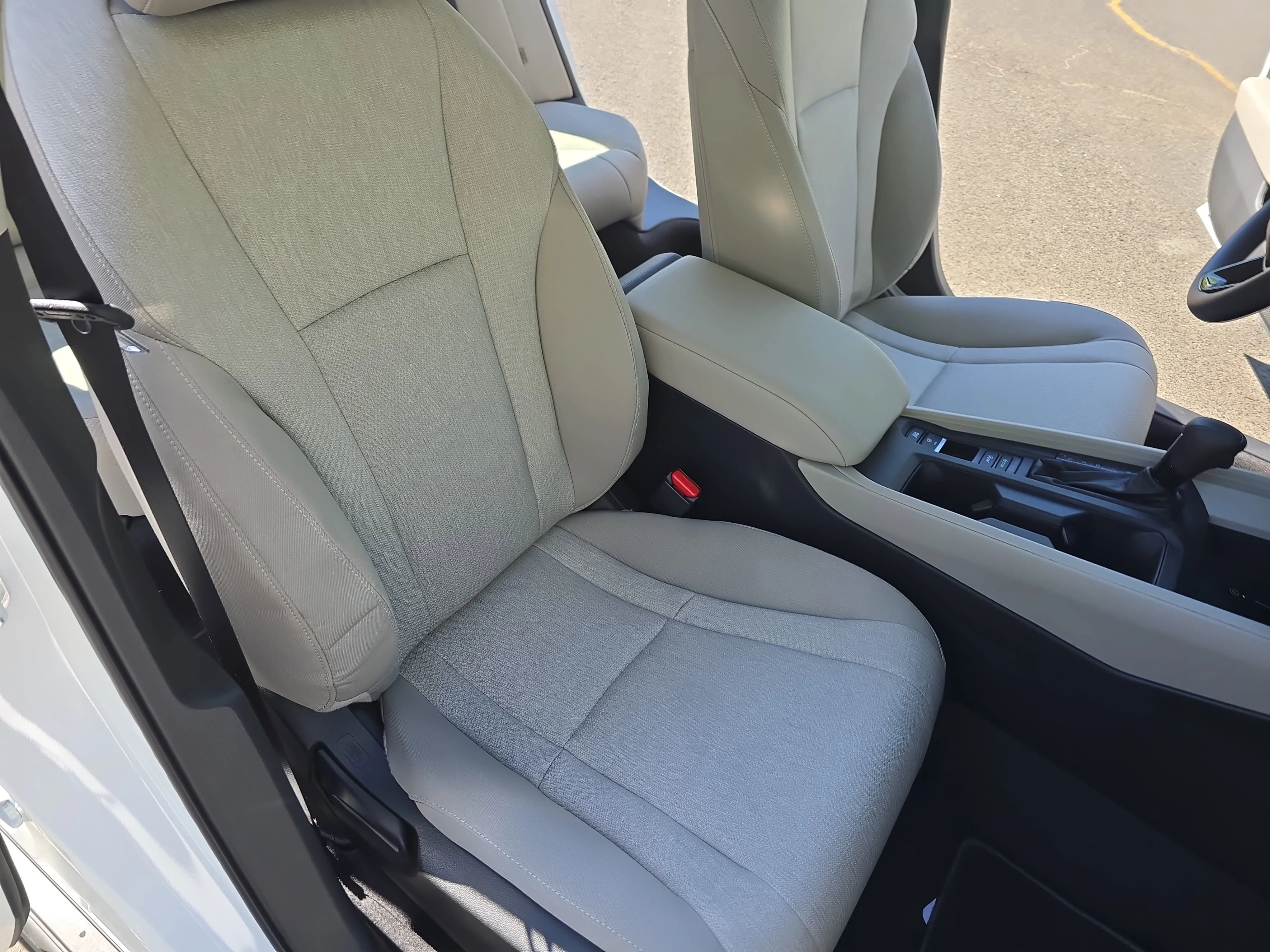 New 2026 Platinum White Pearl Honda SE image 10