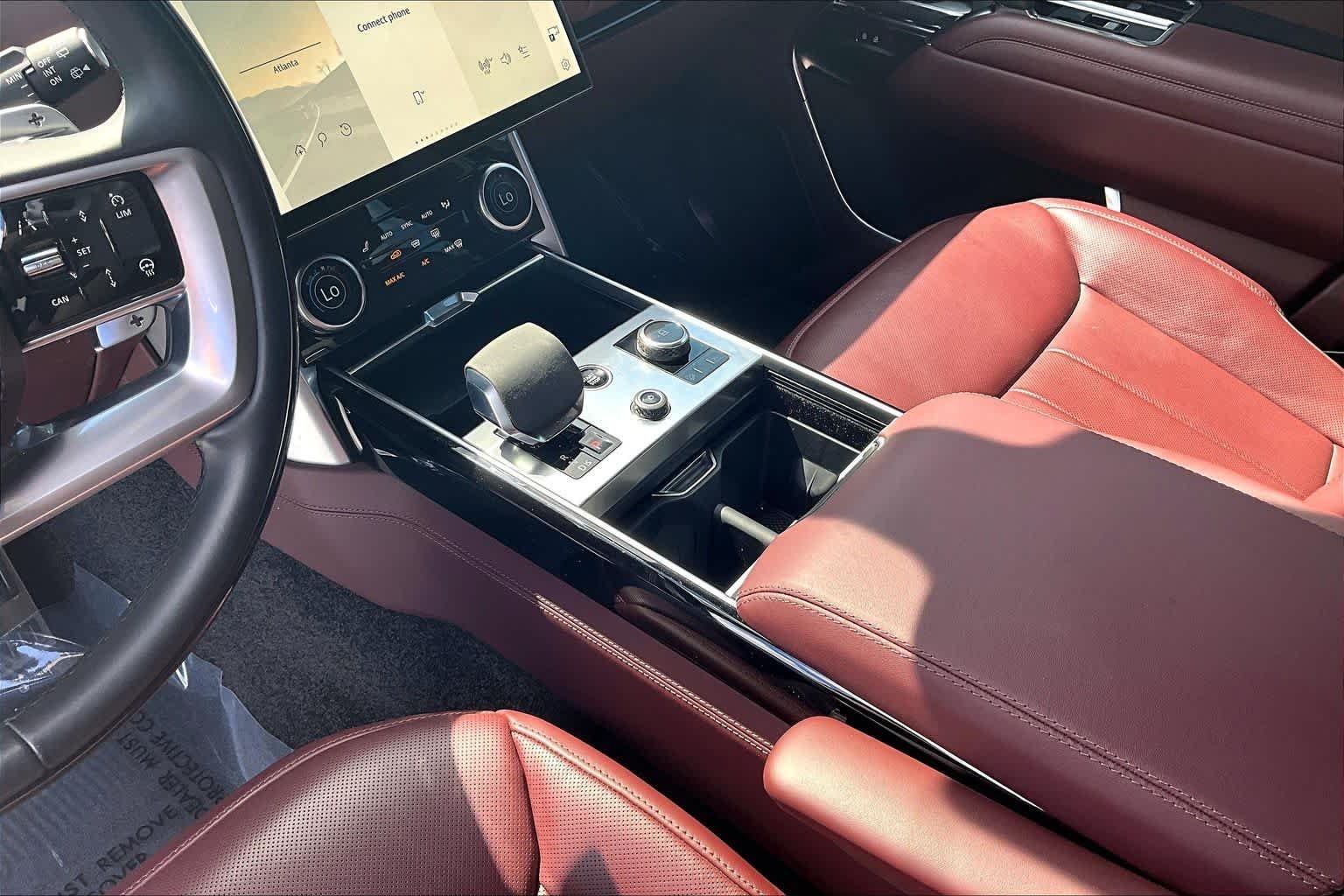 Used 2023 Icy White SV Bespoke Special Effect Satin Land Rover SE image 16