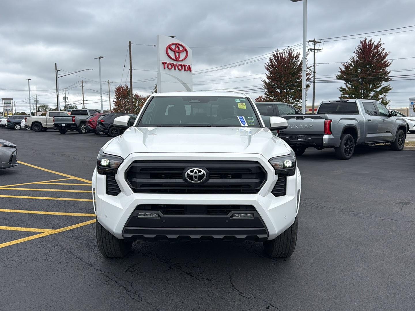 Used 2024 Ice Cap Toyota SR5 image 8