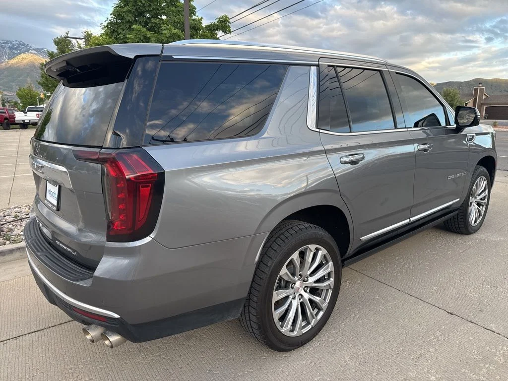 Used 2021 Gray GMC Denali image 3