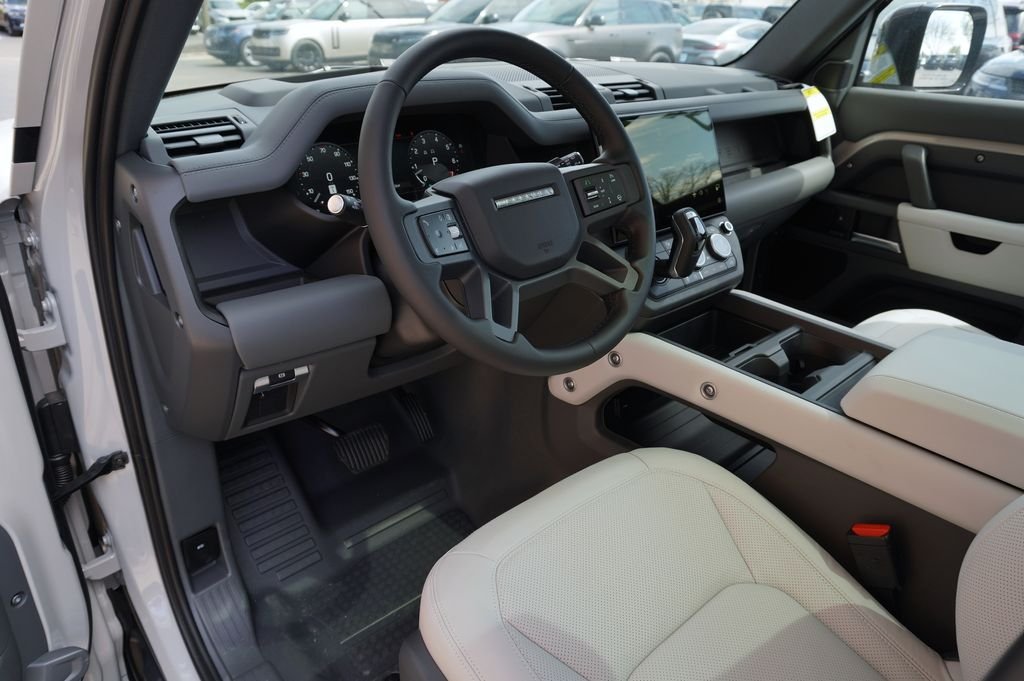 New 2026 Borasco Grey Land Rover X-Dynamic SE image 12