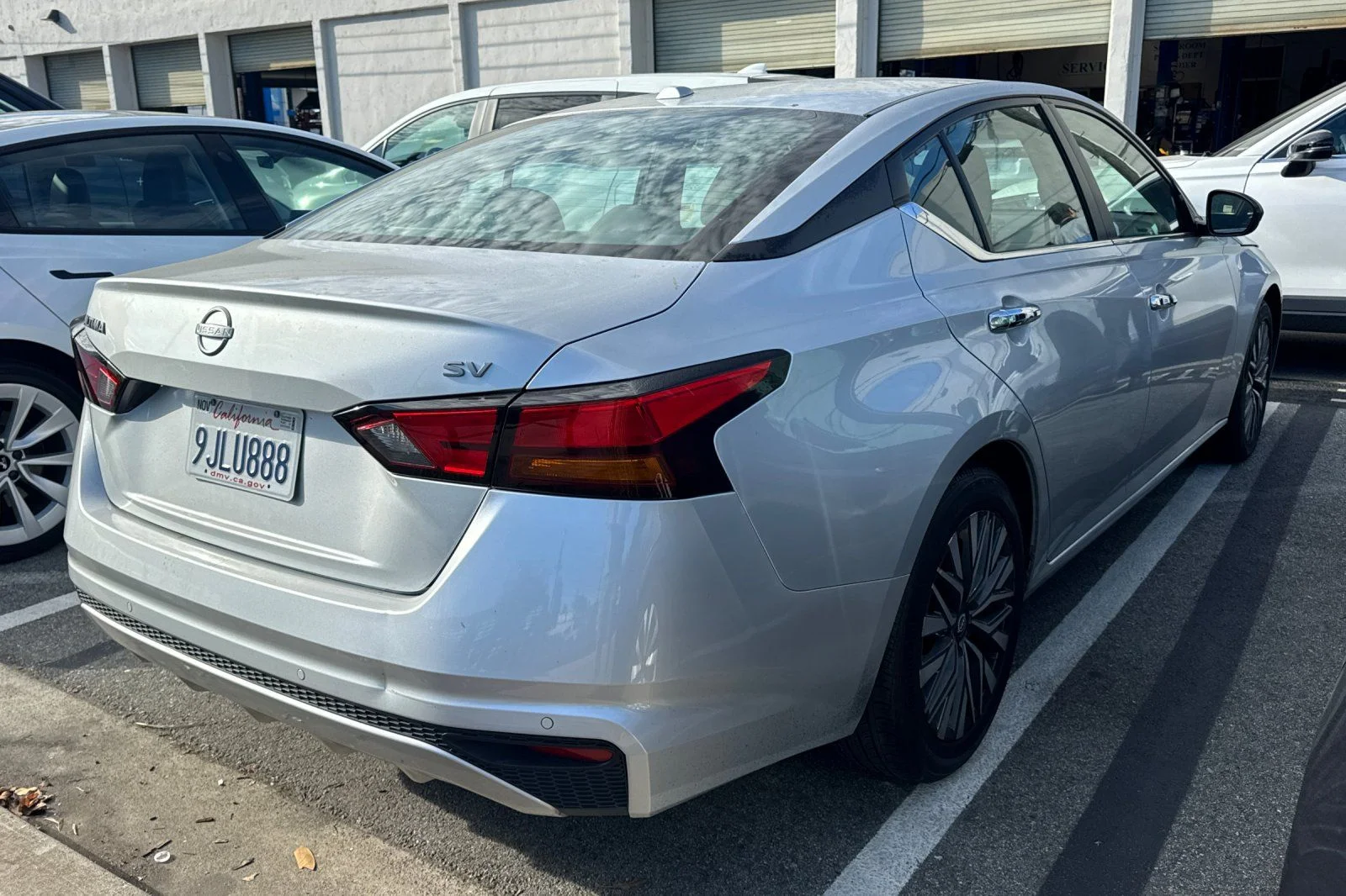 Used 2024 Brilliant Silver Metallic Nissan 2.5 SV image 5