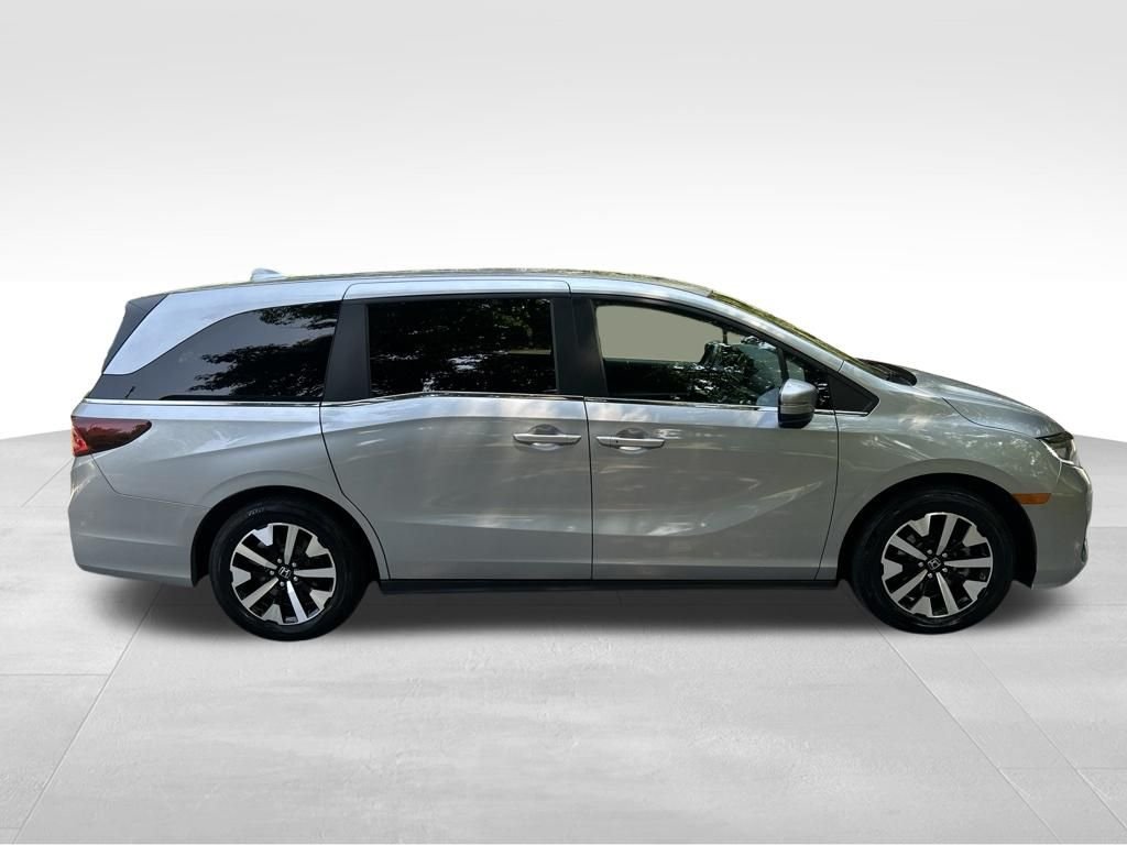 2025 Honda Odyssey EX-L - Photo 6