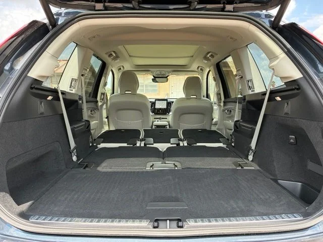 New 2026 Denim Blue Volvo Ultra image 8