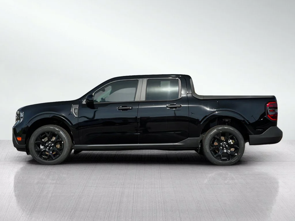 New 2026 Shadow Black Ford XLT image 3