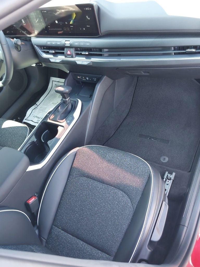 Used 2025 Red Kia GT-Line image 13