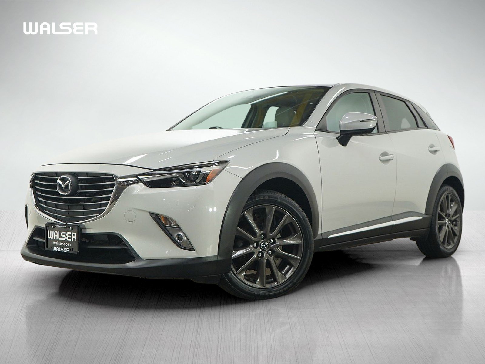 Used 2016 Crystal White Pearl Mica Mazda Grand Touring image 1