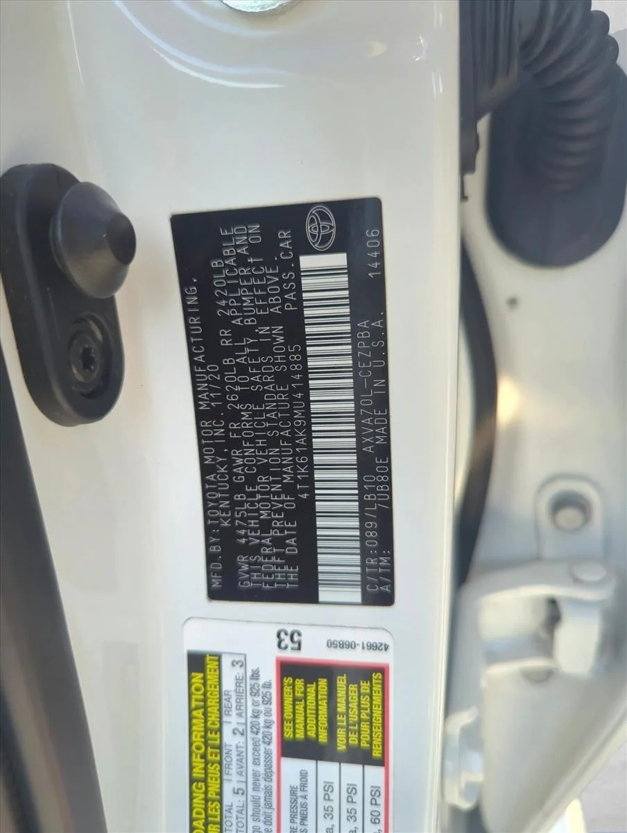 Used 2021 Wind Chill Pearl Toyota XSE image 27