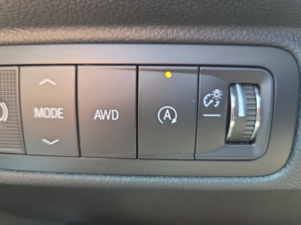 2027 Chevrolet Traverse LT - Photo 19