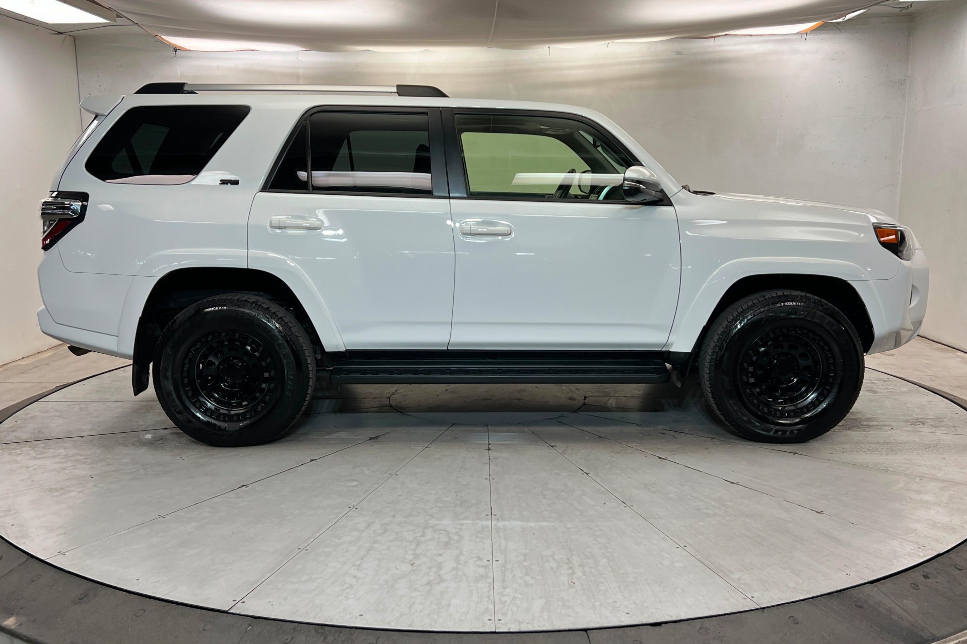 Used 2024 White Toyota SR5 Premium image 7