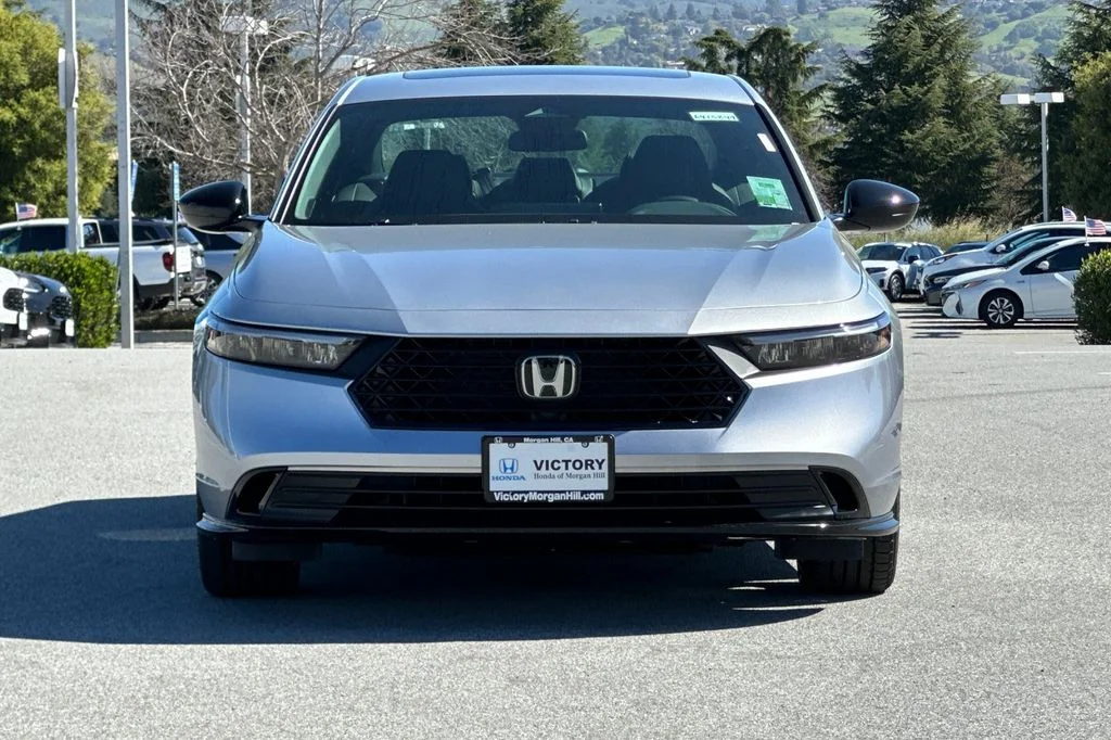 New 2026 Solar Silver Metallic Honda Sport-L image 9
