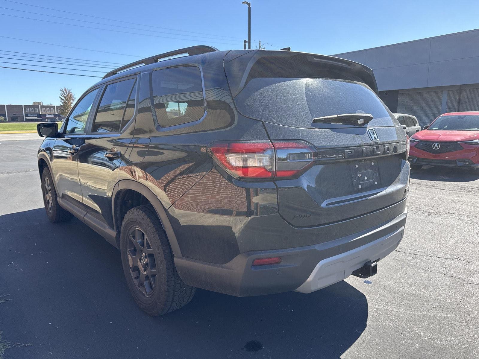 Used 2025 Crystal Black Pearl Honda TrailSport image 4