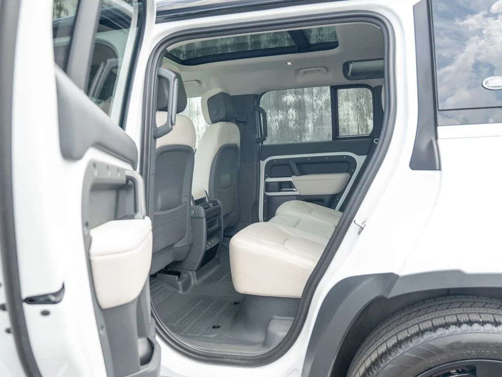 Certified Used 2024 White Land Rover S image 34