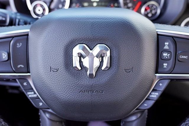 New 2026 Granite Crystal Metallic Clear-Coat Exterior Paint RAM Big Horn Sport Appearance Edition image 41