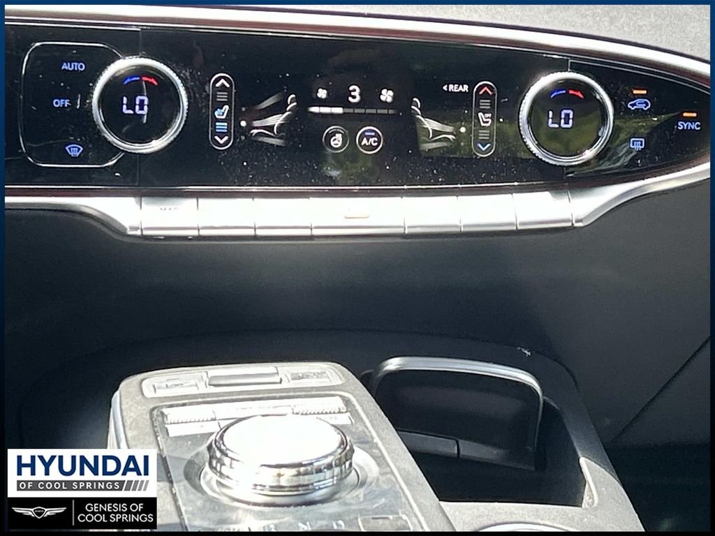 Used 2022 Silver Genesis 3.5T Sport image 29