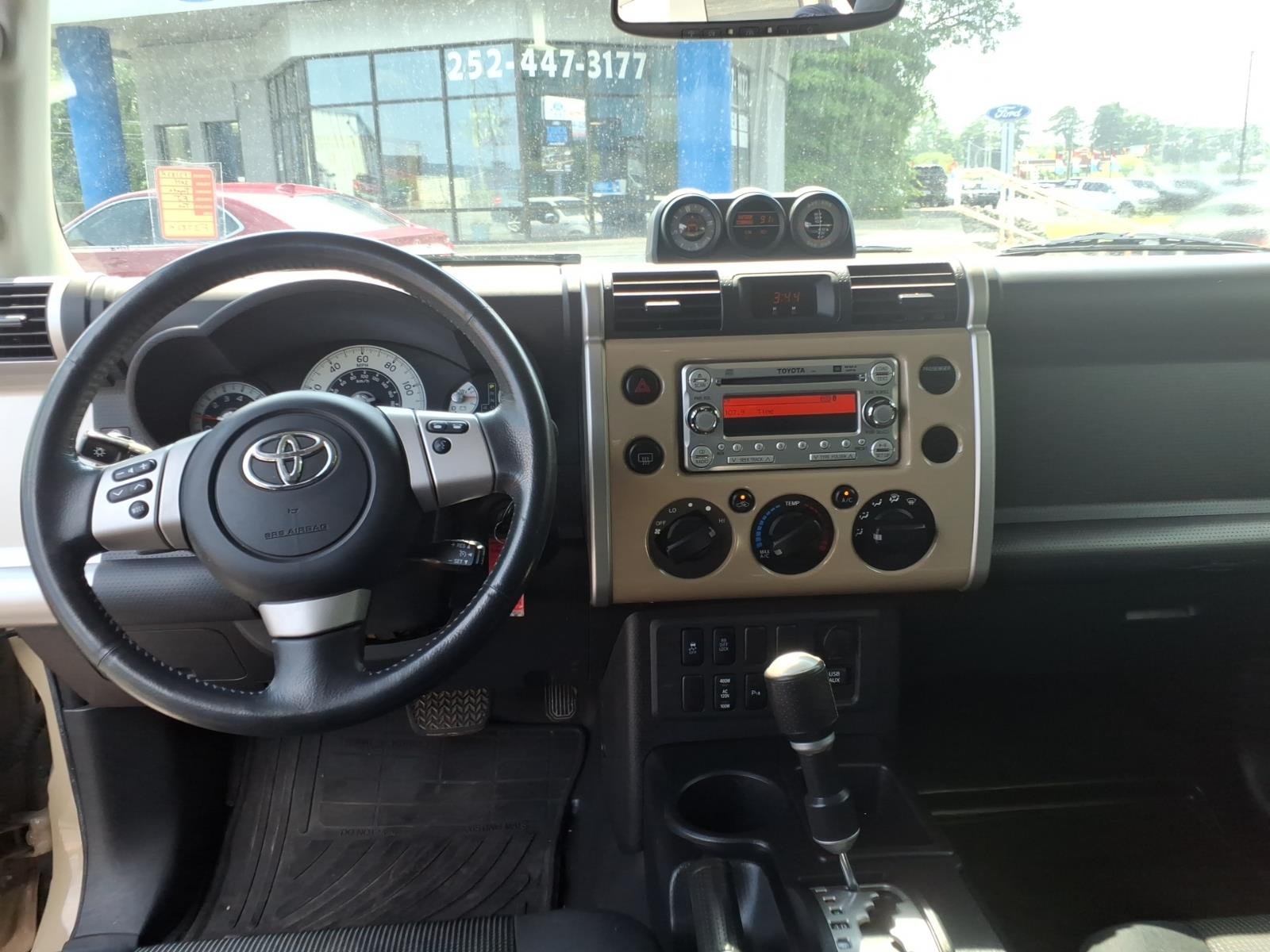 Used 2014 Quicksand Toyota Base image 11