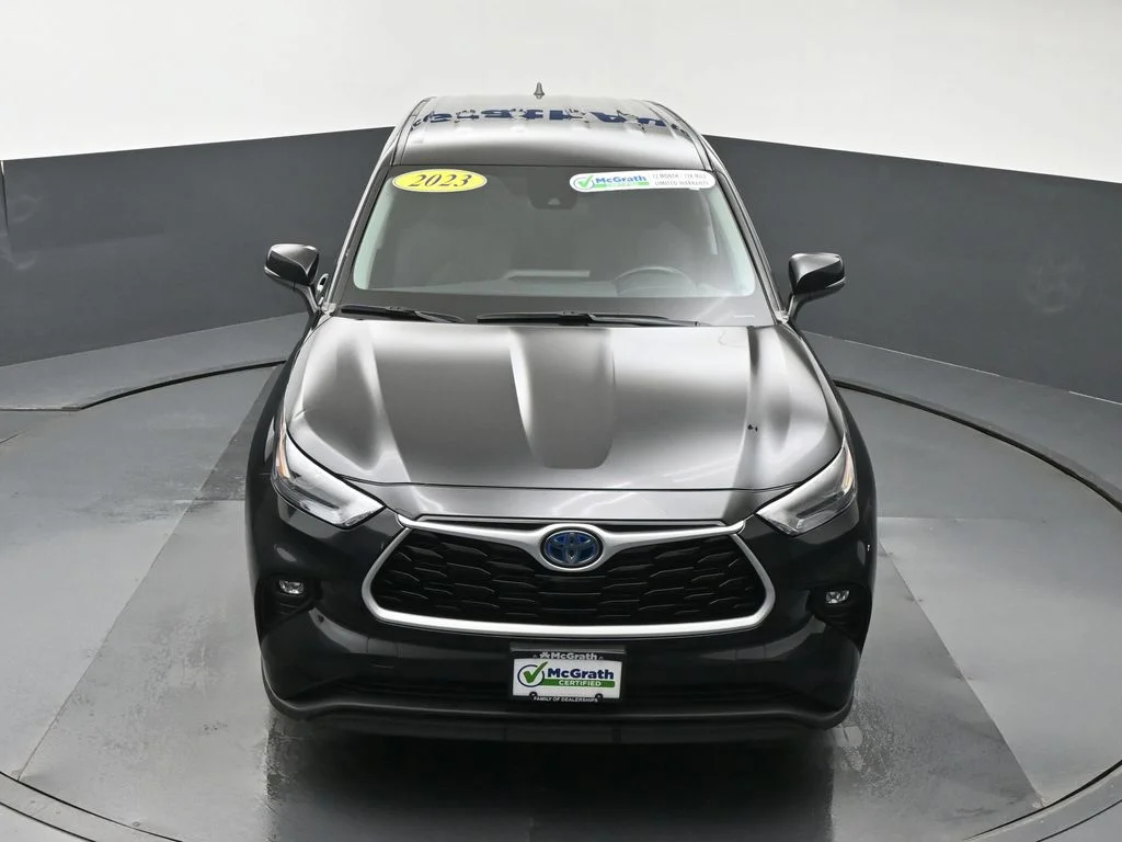 Used 2023 Black Toyota LE image 29