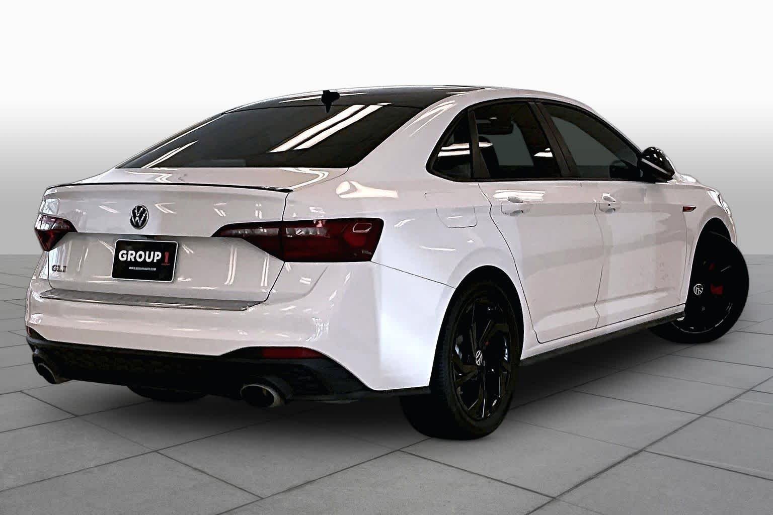 Used 2023 Pure White w/Black Roof Volkswagen Autobahn image 11