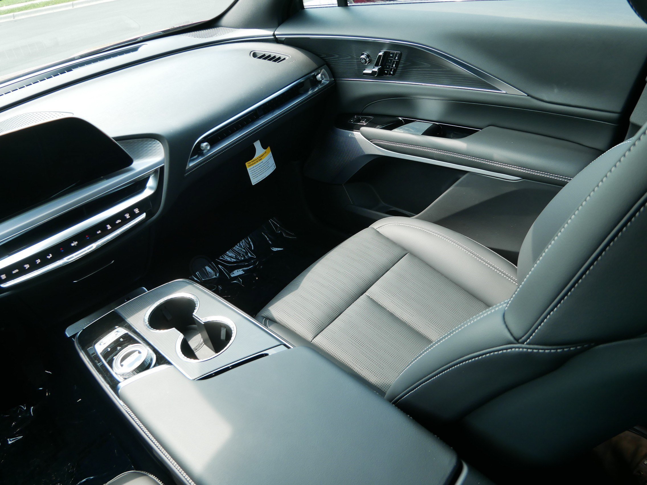 2026 Cadillac LYRIQ Premium Luxury - Photo 9