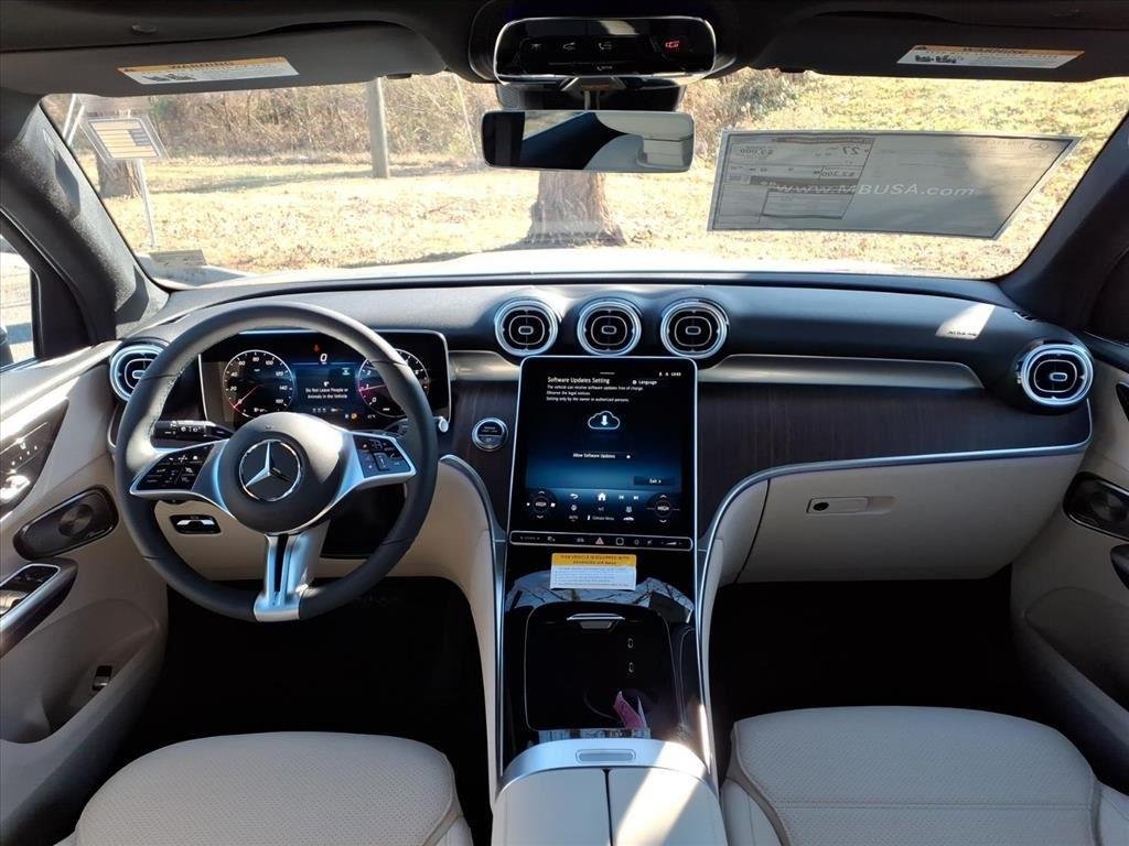 New 2026 SILVER Mercedes-Benz GLC 300 image 22