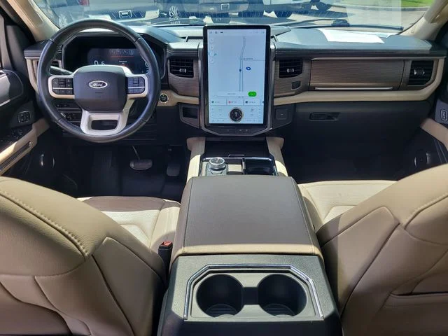 Used 2022 White Ford Limited image 17
