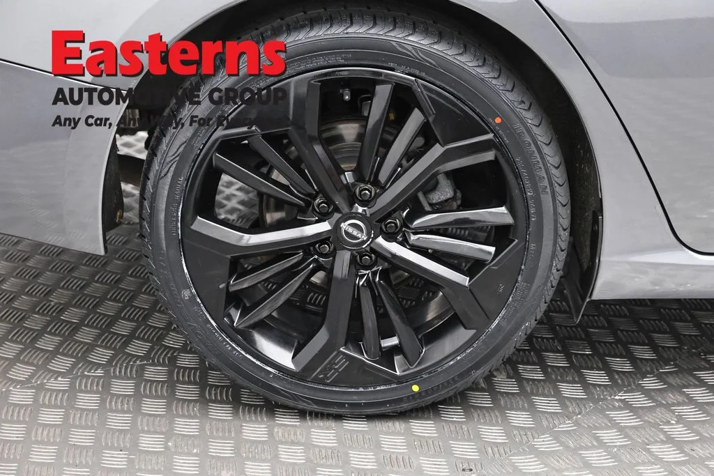 Used 2023 Gray Nissan 2.5 SR image 30