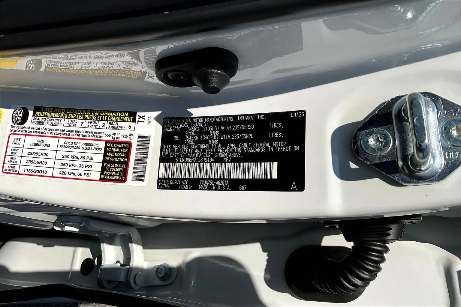 New 2026 Wind Chill Pearl Toyota Platinum image 19