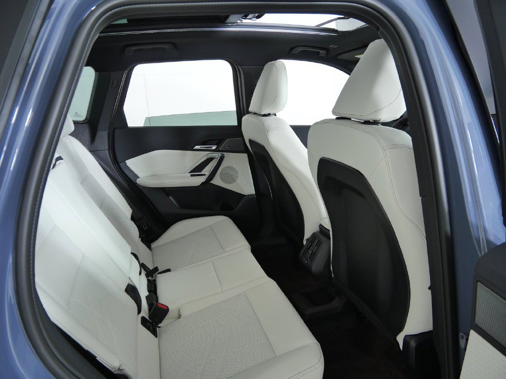 New 2027 Storm Bay Metallic BMW xDrive28i image 22