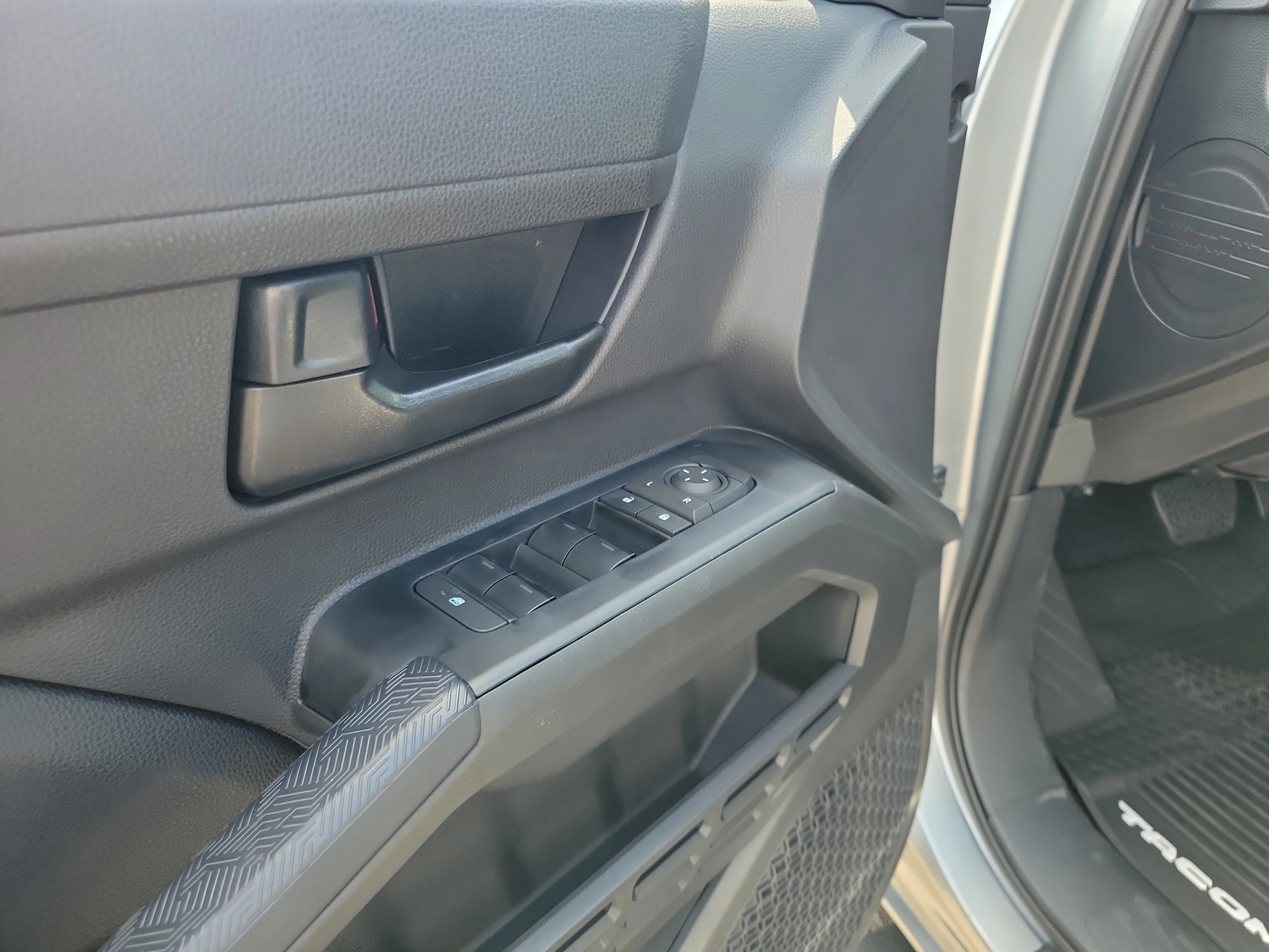 New 2026 Celestial Silver Metallic Toyota SR5 image 18