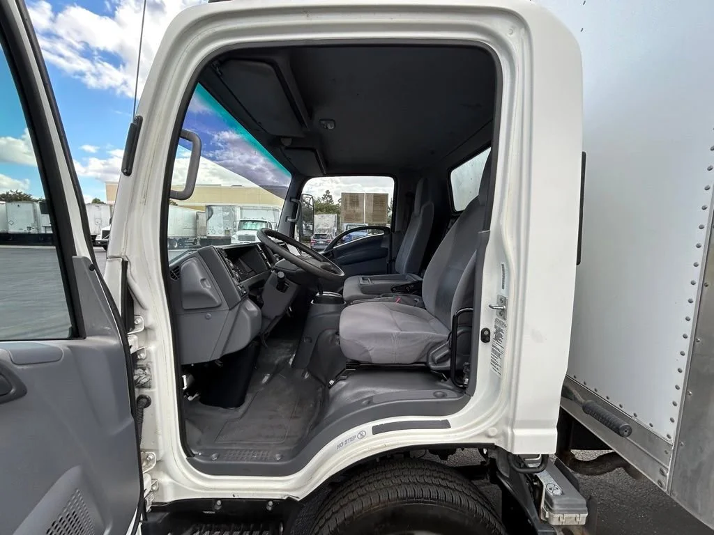 Used 2019 White OPEL NA image 9