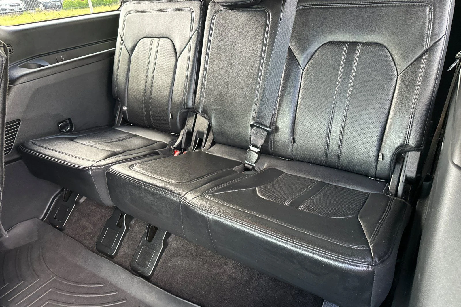 Used 2020 White Ford Limited image 16